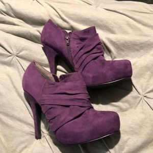 Guess purple suede booties